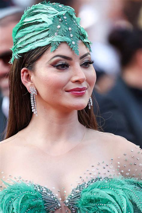 Urvashi Goes Nude At Cannes